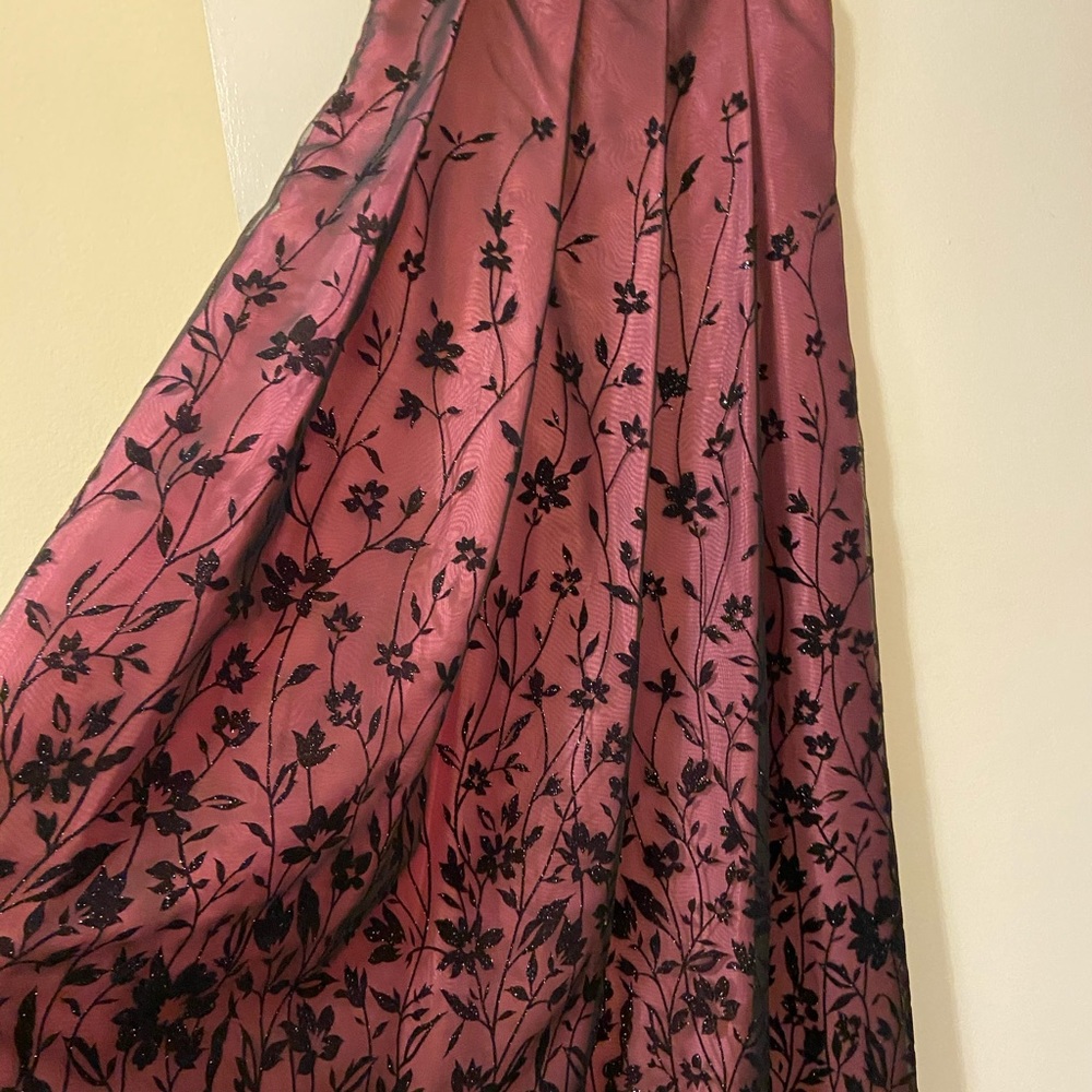 Plum A-Line Embroidered Holiday Skirt